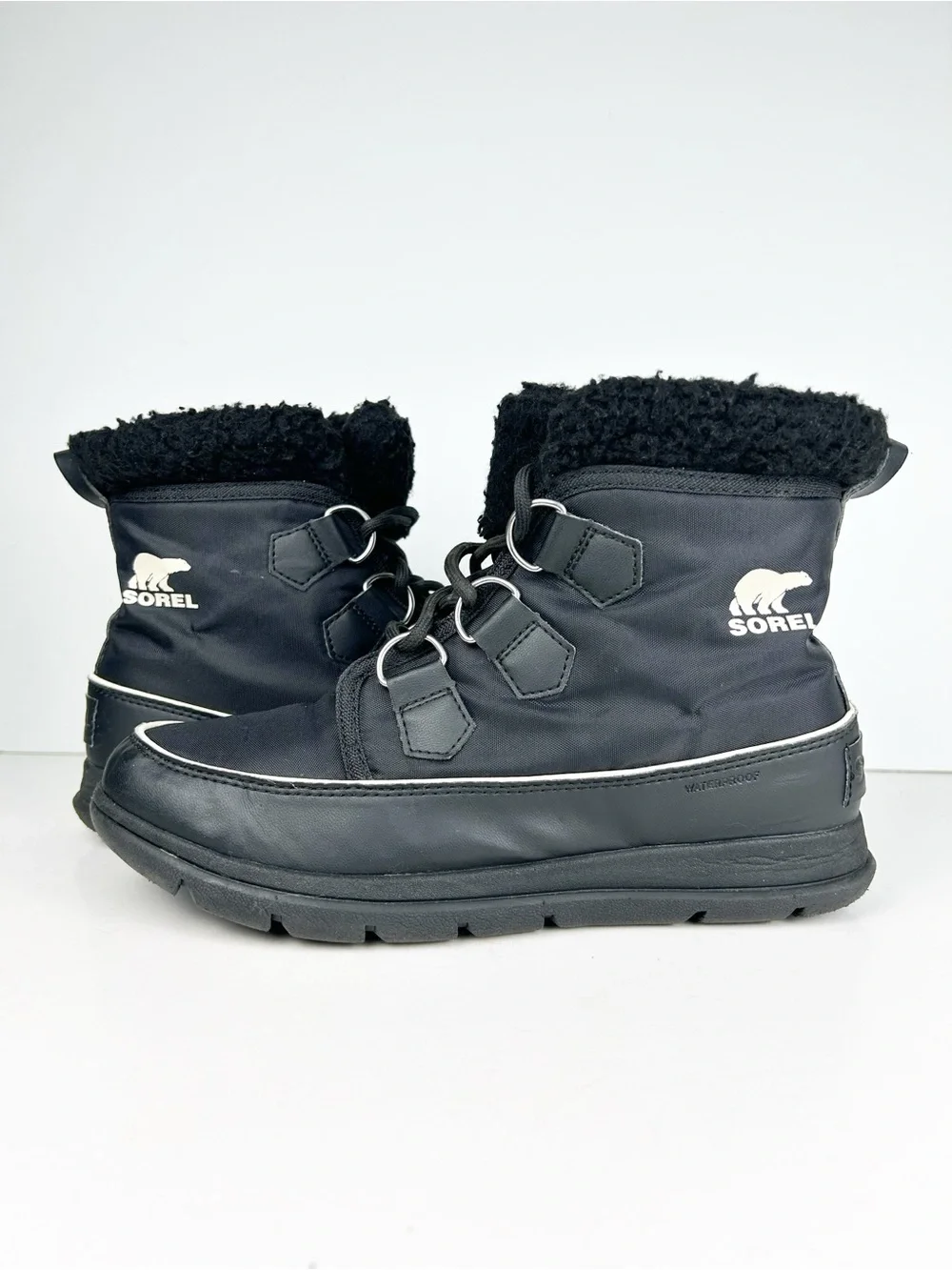 Sorel Explorer Carnival Black Cozy Waterproof Sporty Lightweight Boot